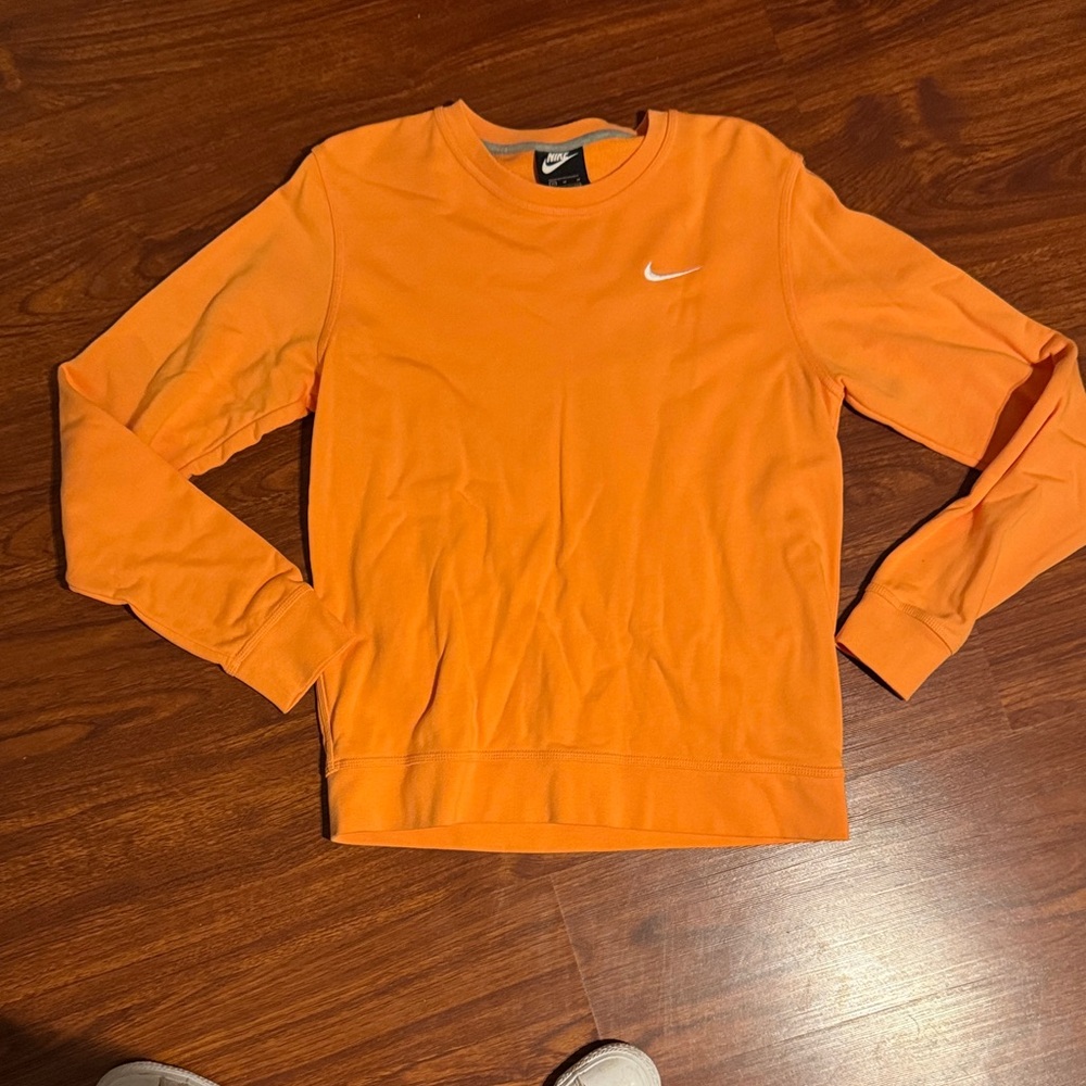 Nike Men's Vibrant Orange Crewneck Sweater size MEDIUM